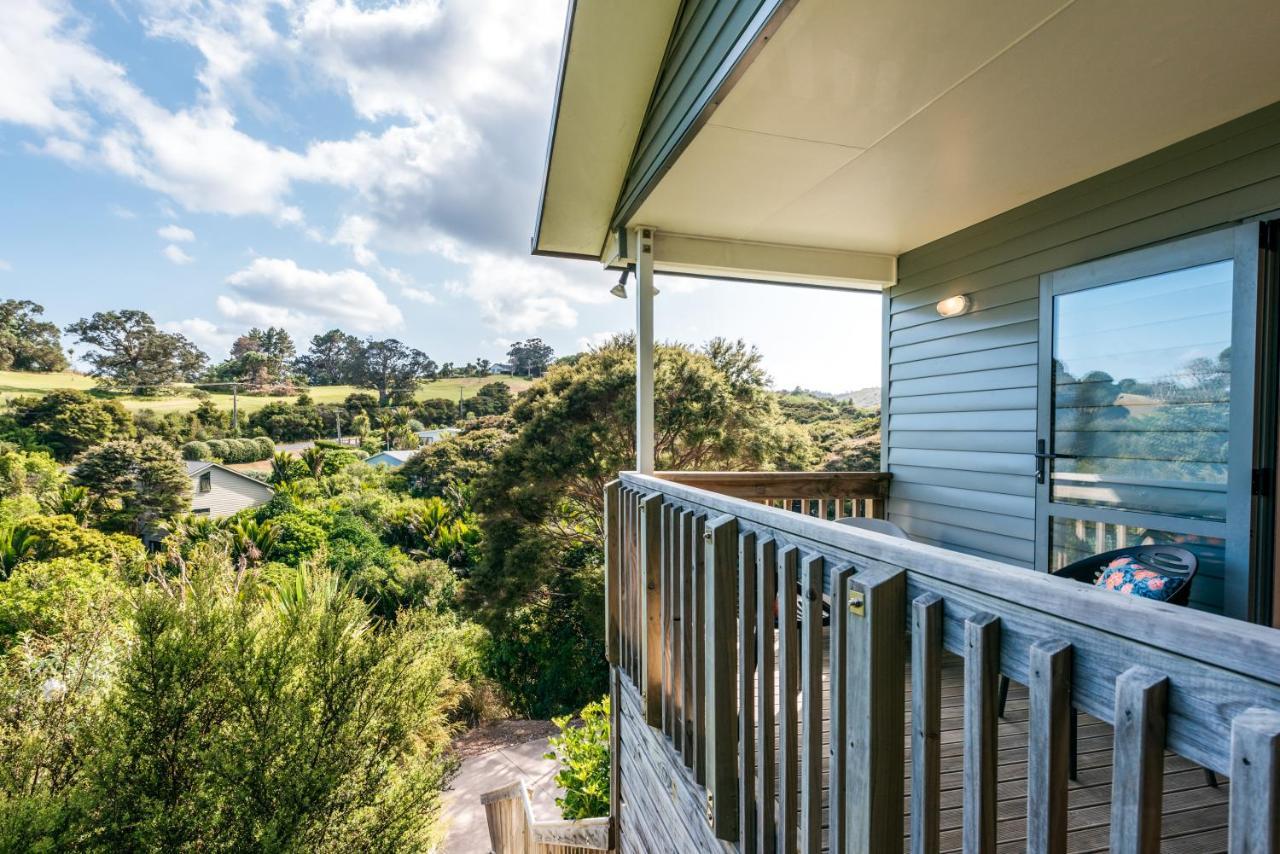 Treetop Retreat - Onetangi Holiday Home Εξωτερικό φωτογραφία