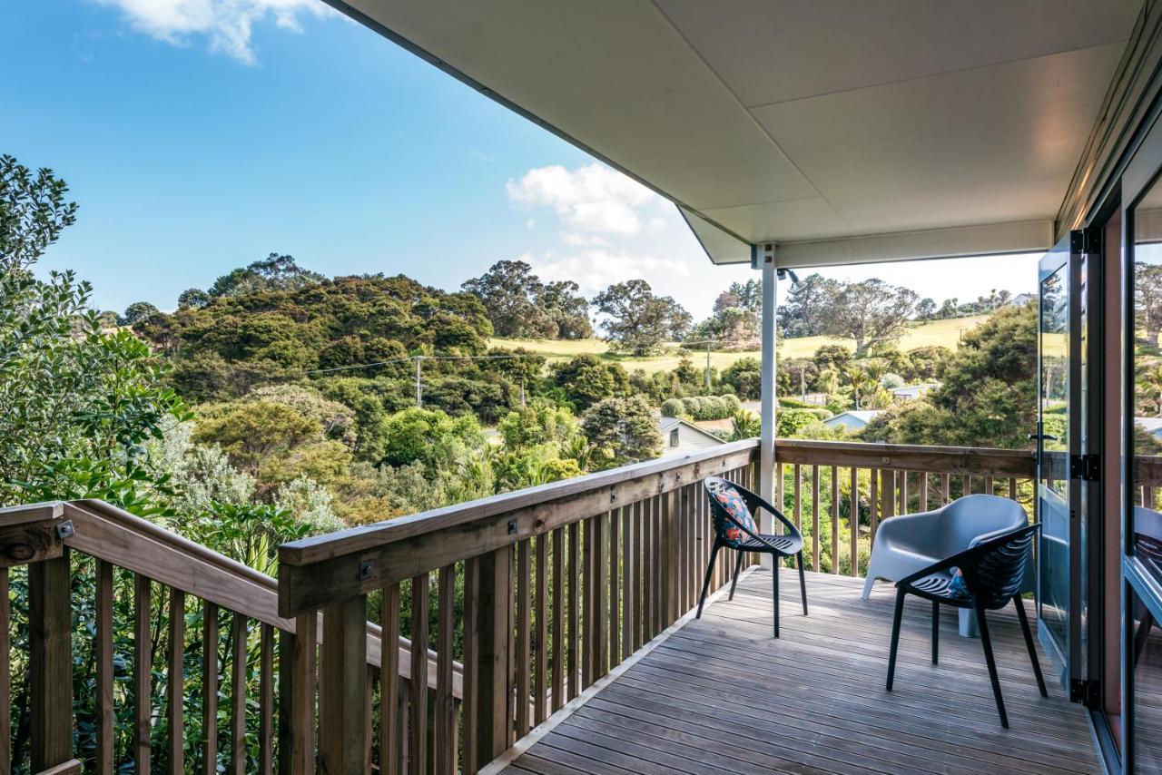 Treetop Retreat - Onetangi Holiday Home Εξωτερικό φωτογραφία