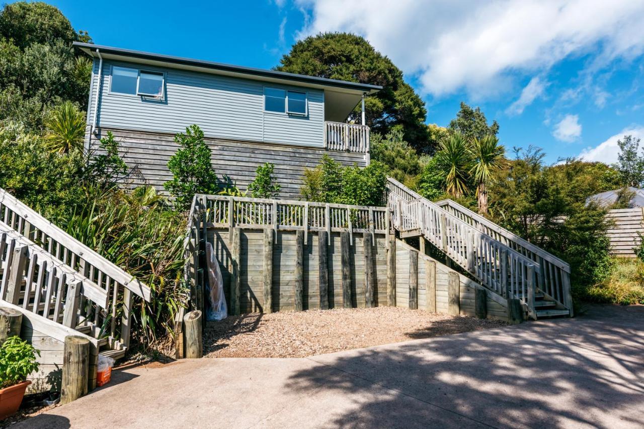Treetop Retreat - Onetangi Holiday Home Εξωτερικό φωτογραφία
